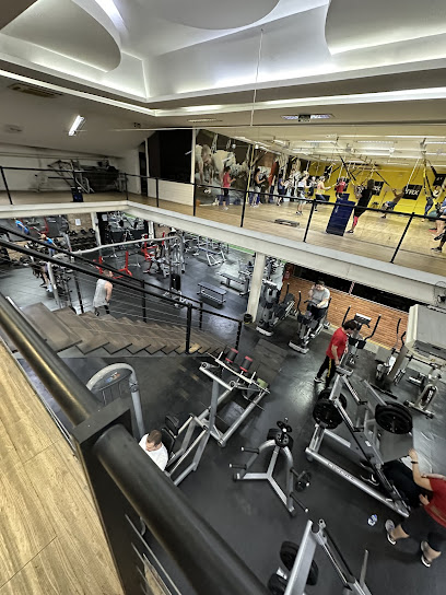 Academia South Fit Santana