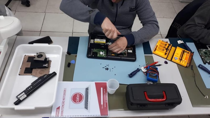 Ciatec - Curso Profissionalizante em Centro Histórico, Porto Alegre/RS - Foto 4