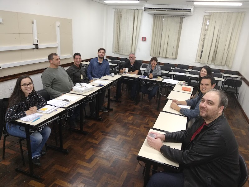 Alcides Maya Escola Técnica - Escola em Centro Histórico, Porto Alegre/RS - Foto 2