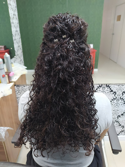 Lisos e Cacheados - Salão de Beleza e Depilação Marroquina